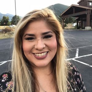 Meet your Posher, Marissa